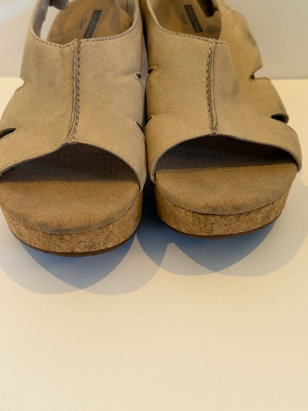 Clarks Women's Beige Open-Toe Suede Slingback Sandals 9.5 - Picture 4 of 8